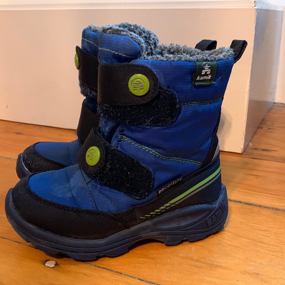 Kamik Size 10Y waterproof boots